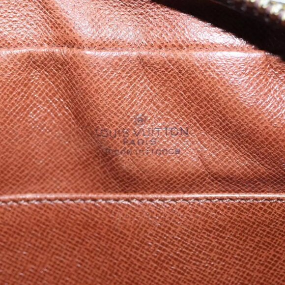 authenticity guaranteed LOUIS VUITTON Monogram Compiegne  Clutch Bag - Picture 11 of 11